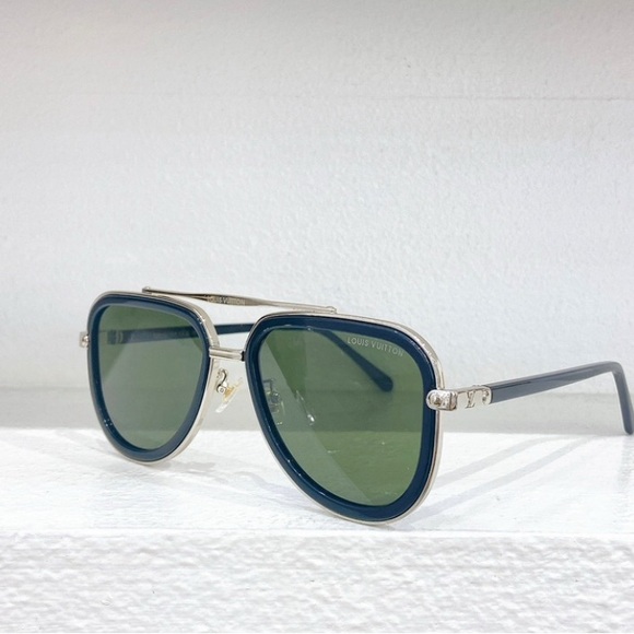 Louis Vuitton Green Lens Sunglasses with Silver Frame - Picture 1 of 1
